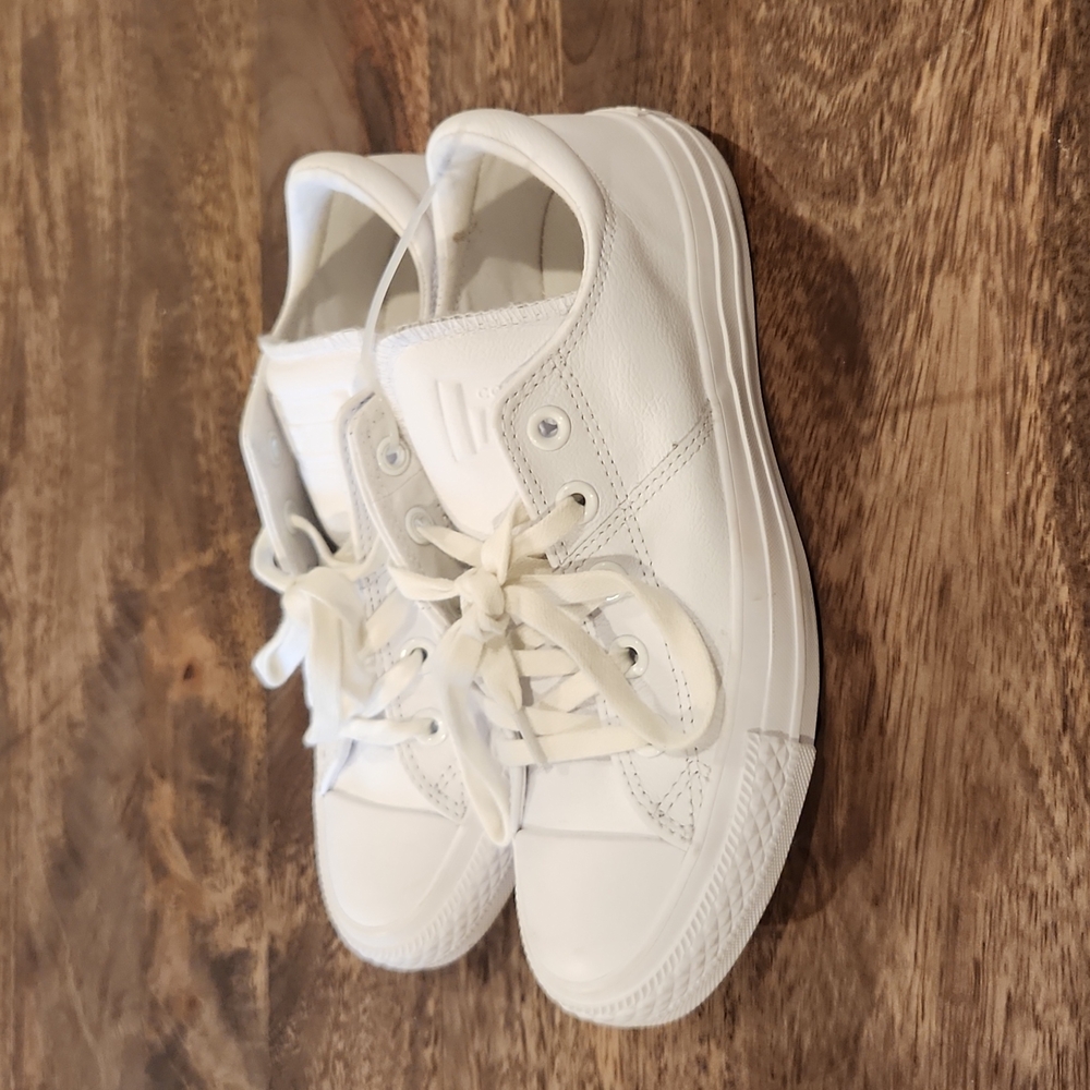 Converse Chuck Taylor All Star Leather Low Top Sneakers - Picture 3 of 5